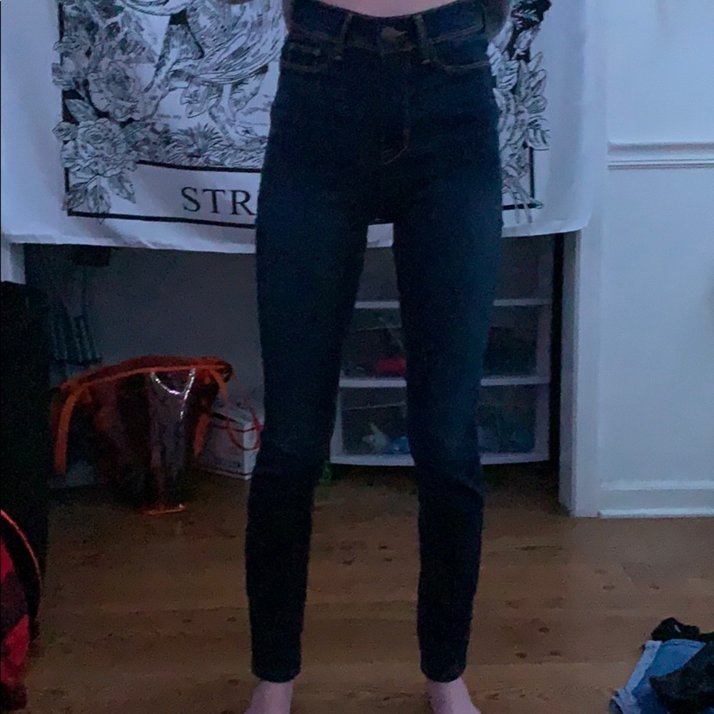 dark blue skinny jeans.